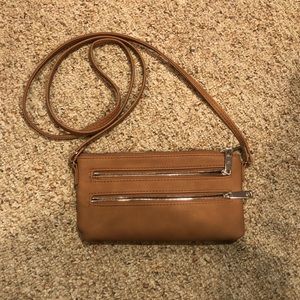 Small wristlet / purse